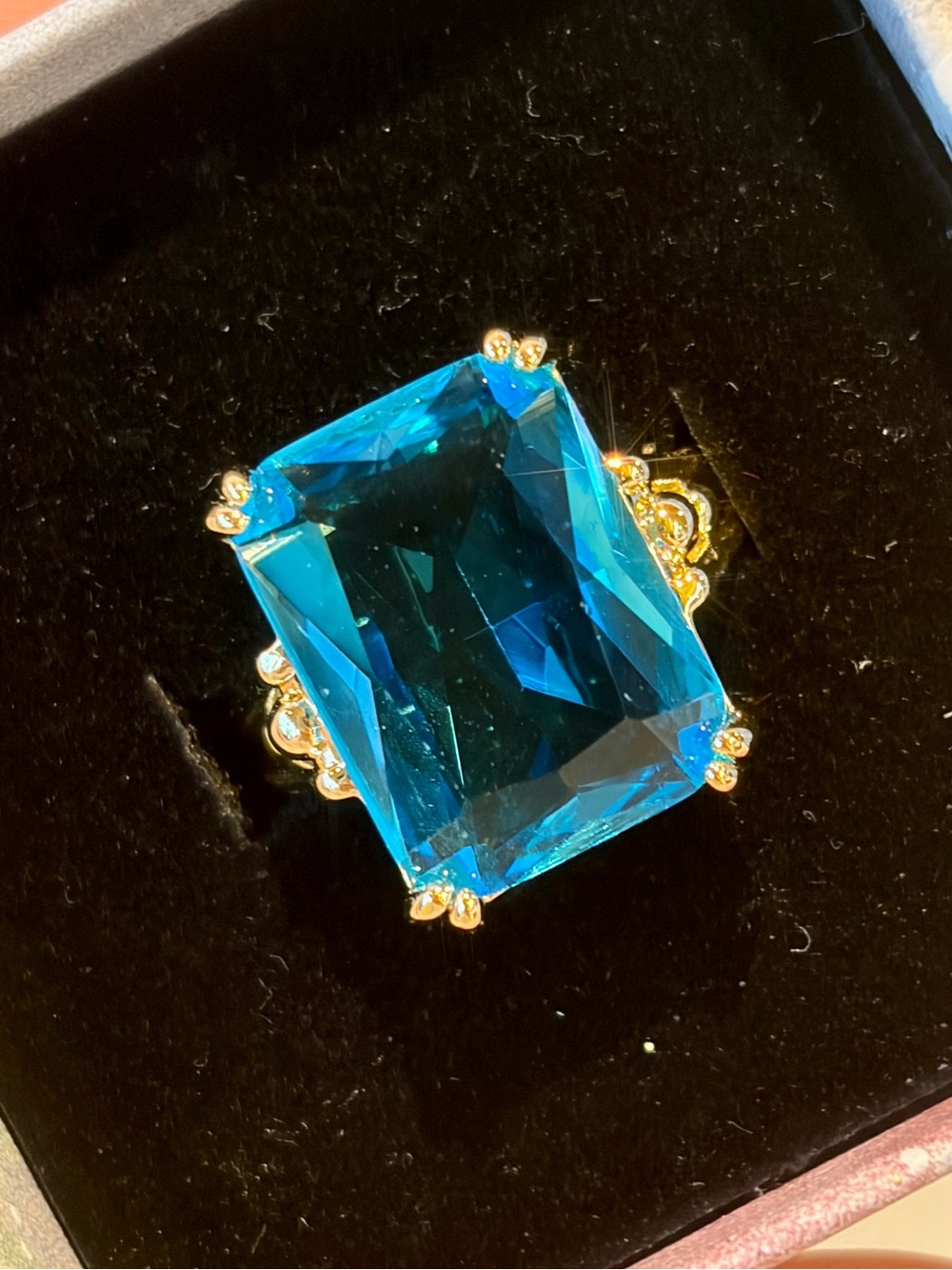 Luxury Cocktail Rectangle London Blue CZ Statement Prong Setting ring 7